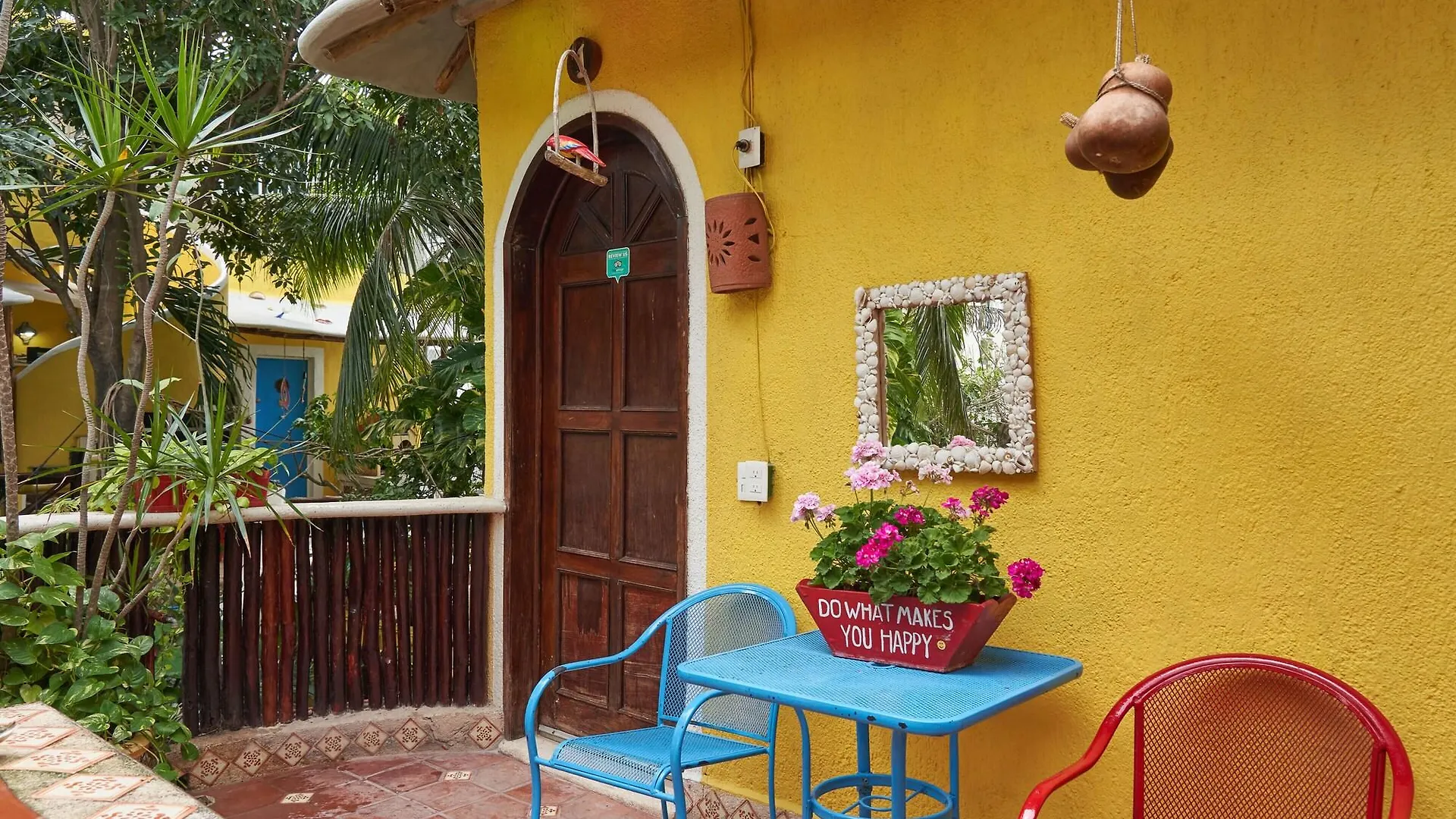 Maison Tulum 3*,