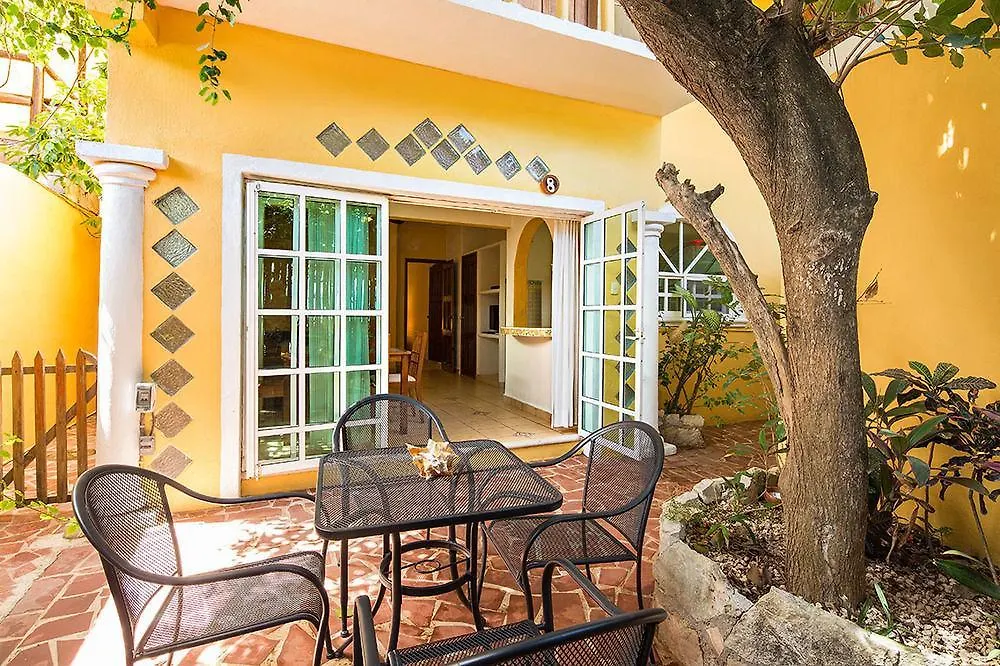 Maison Tulum 3*,